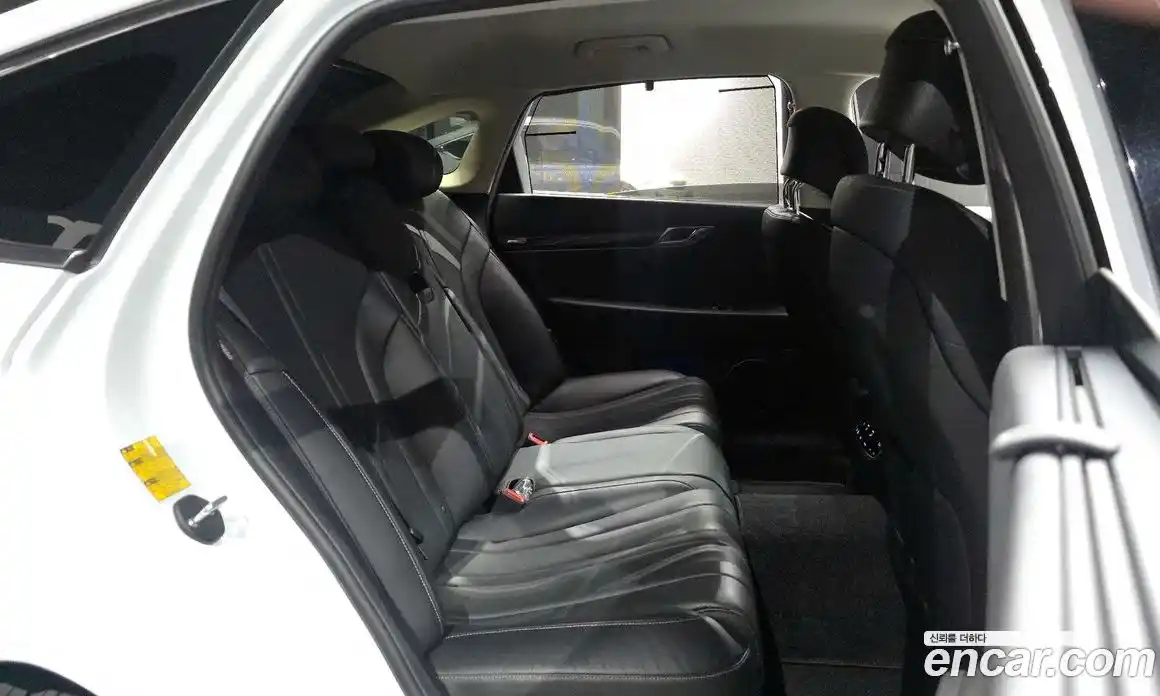 Genesis G80 2021 2.5 Автомат в Москве № 1143743, фото 12