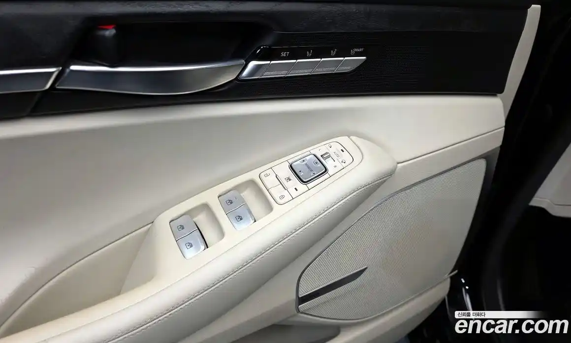 Genesis G90 2019 3.8 Автомат в Москве № 1143773, фото 11