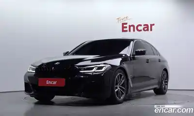 BMW 5-Series, 2022