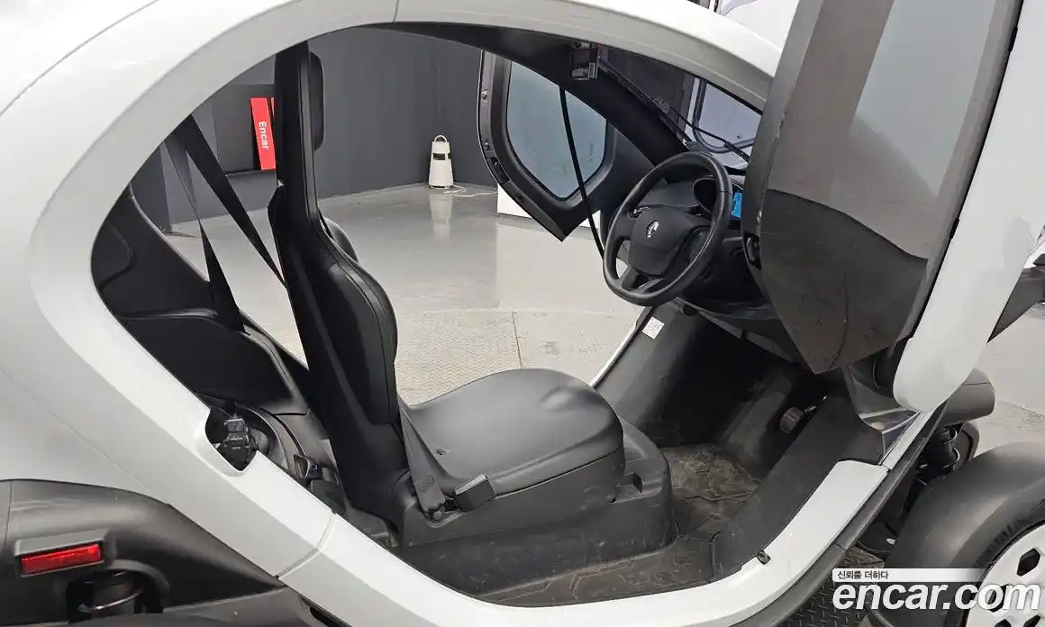 Renault Twizy 2020 0.1 гидро в Москве № 1145352, фото 11