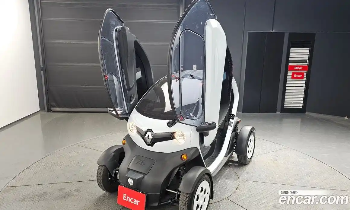 Renault Twizy 2020 0.1 гидро в Москве № 1145352, фото 19