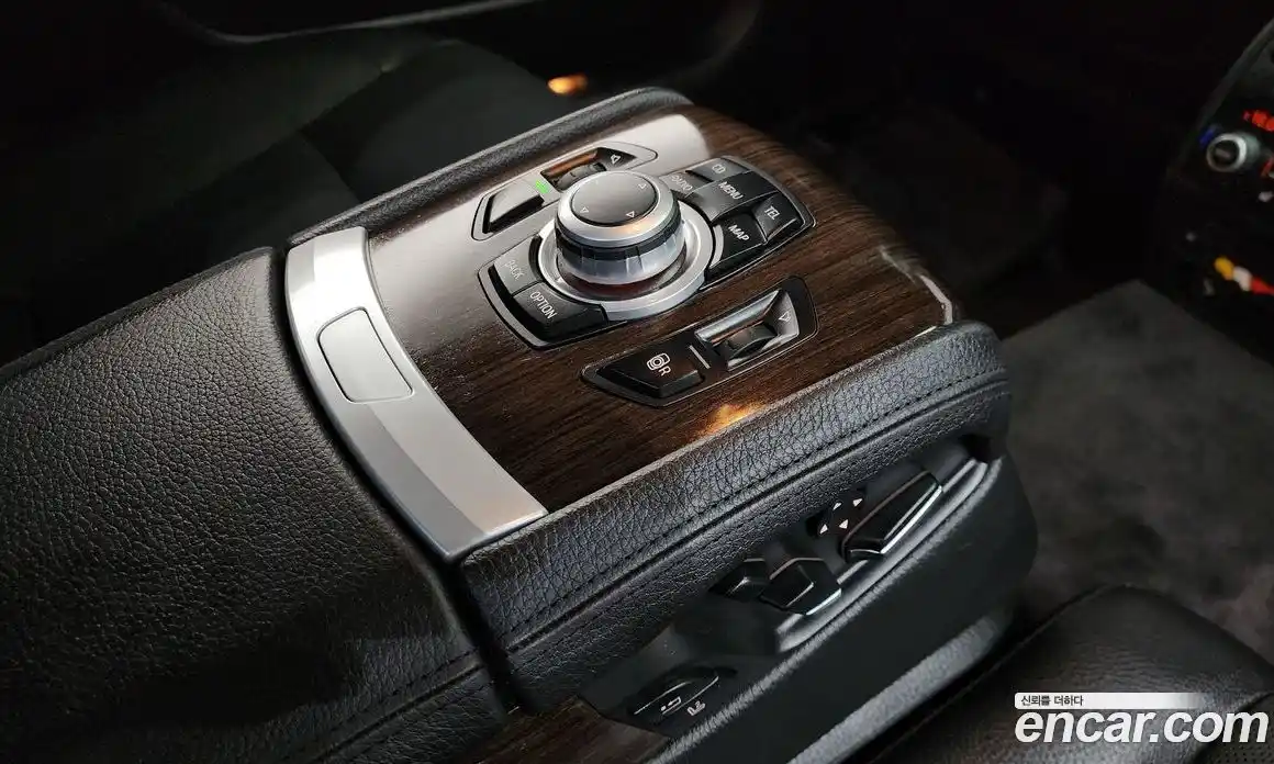 BMW 7-Series 2010 3.0 Автомат в Москве № 1146187, фото 18