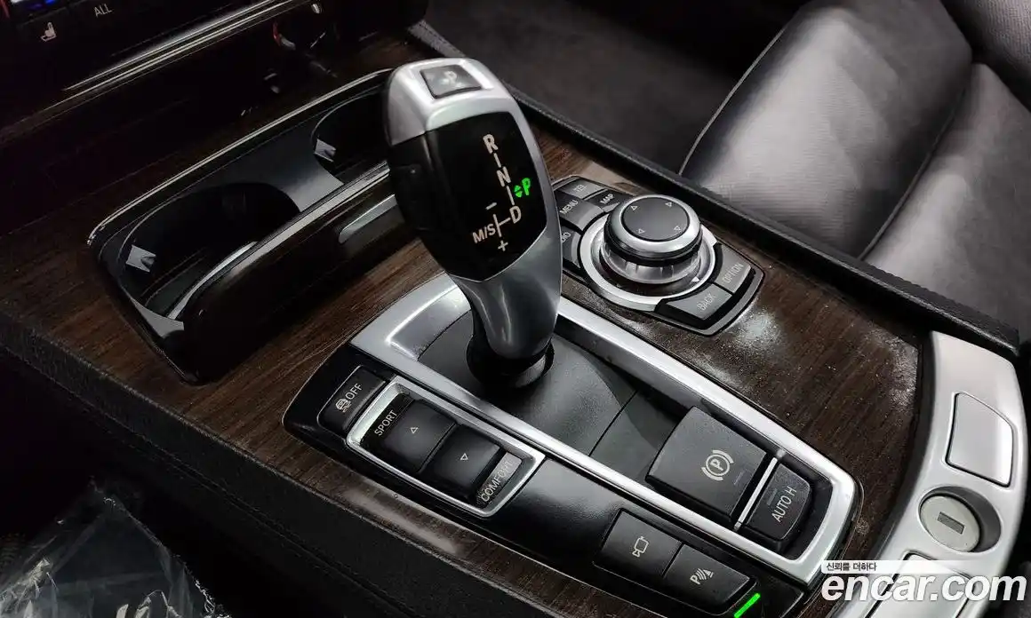 BMW 7-Series 2010 3.0 Автомат в Москве № 1146187, фото 9