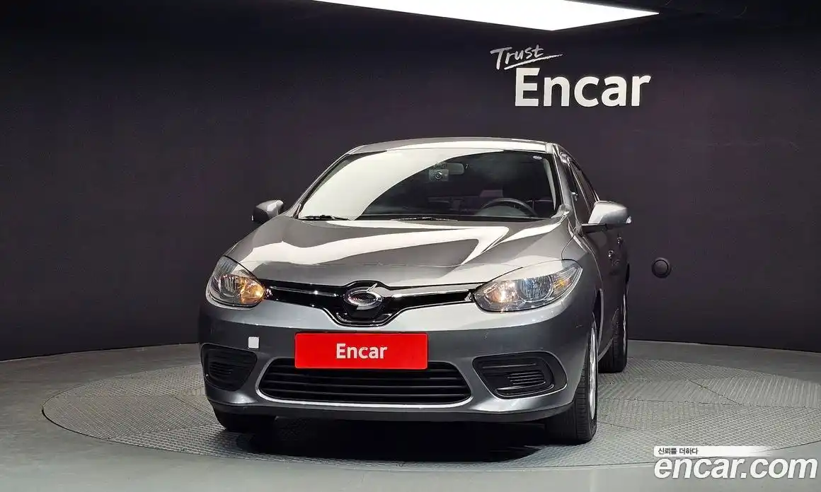 Renault SM3 2016 1.6 гидро в Москве № 1146588, фото 3