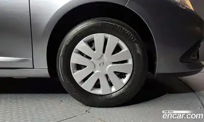 Renault SM3 2016 1.6 гидро в Москве № 1146588, миниатюра 5
