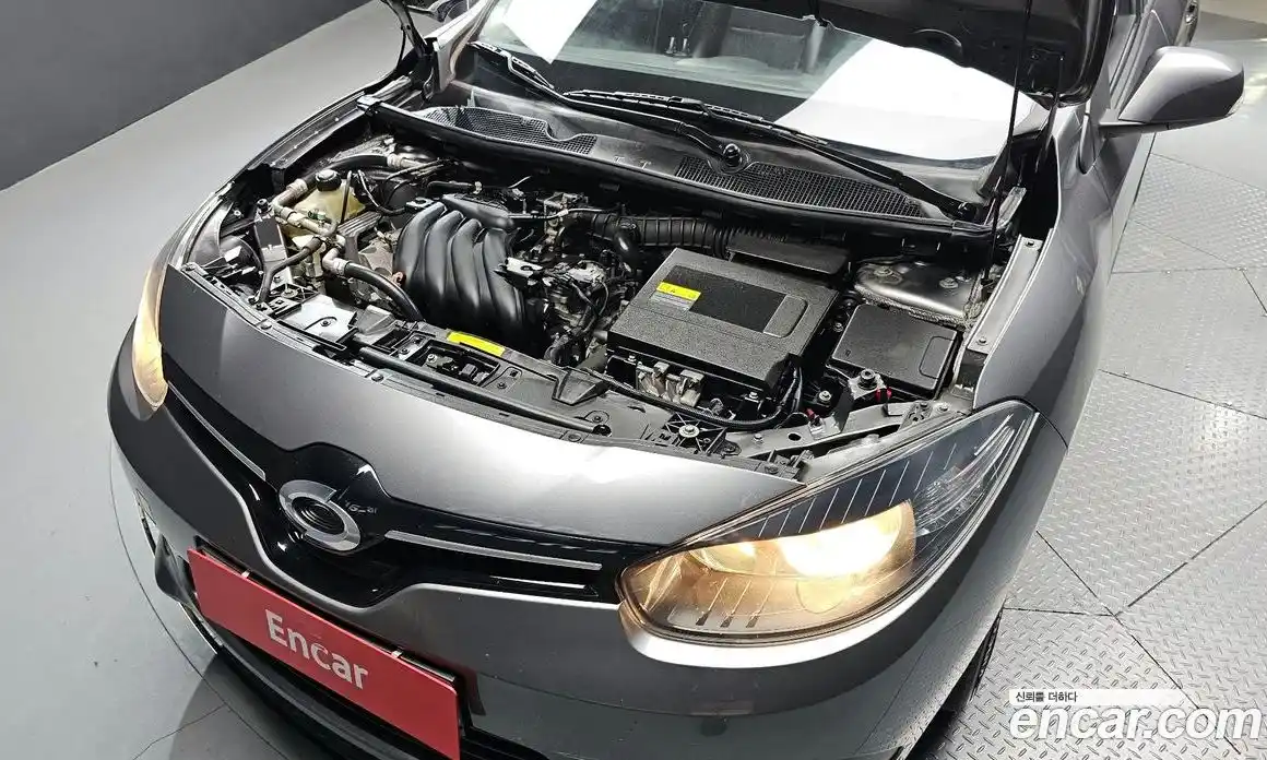 Renault SM3 2016 1.6 гидро в Москве № 1146588, фото 6