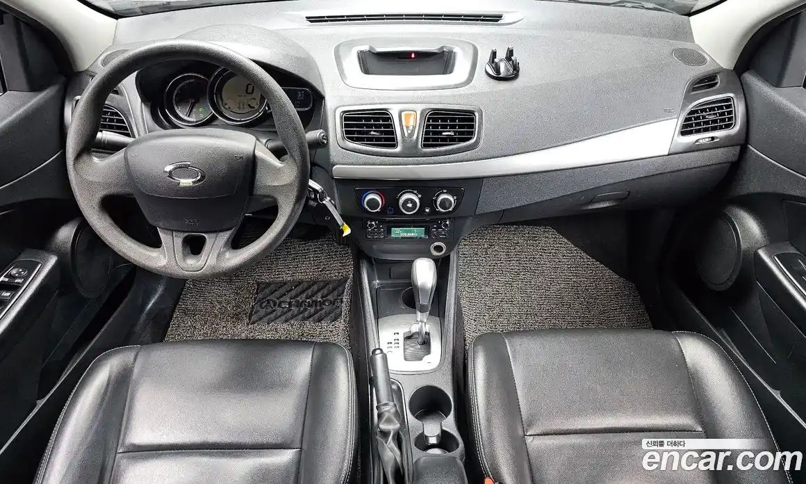 Renault SM3 2016 1.6 гидро в Москве № 1146588, фото 7