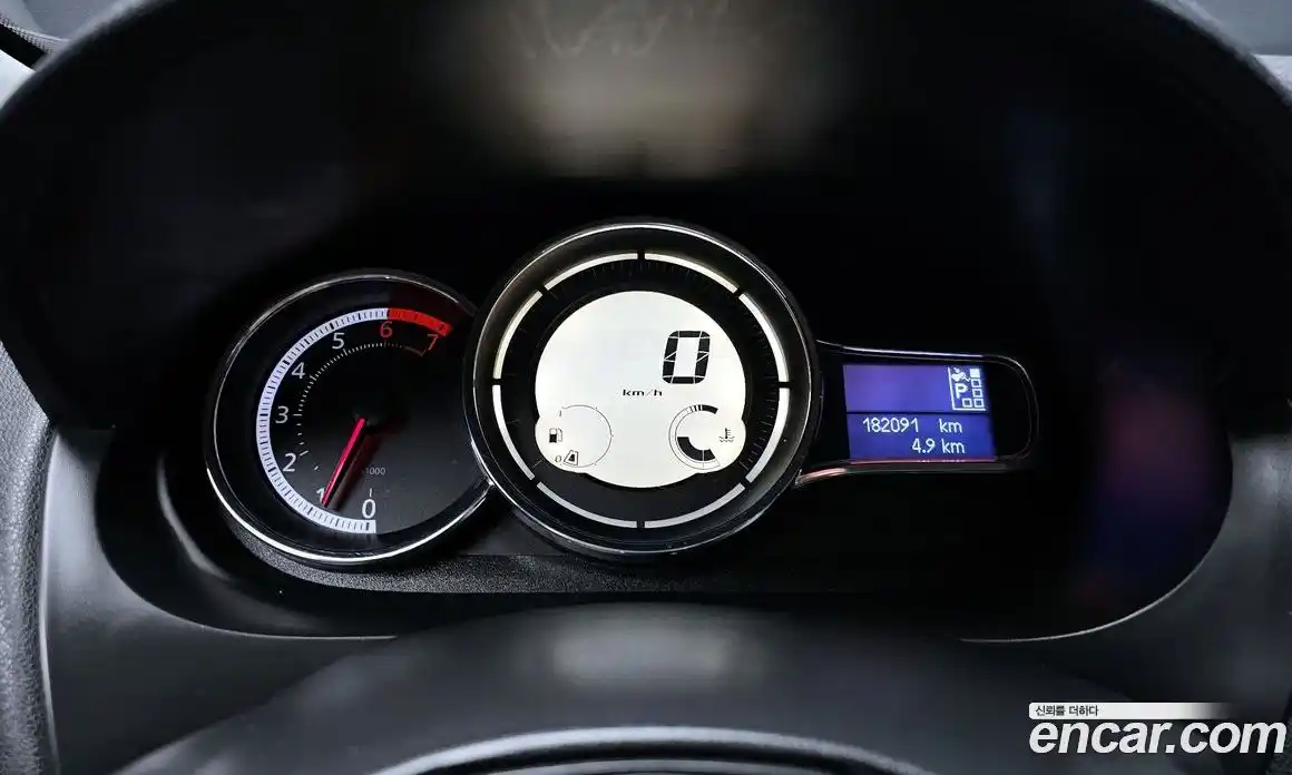 Renault SM3 2016 1.6 гидро в Москве № 1146588, фото 8