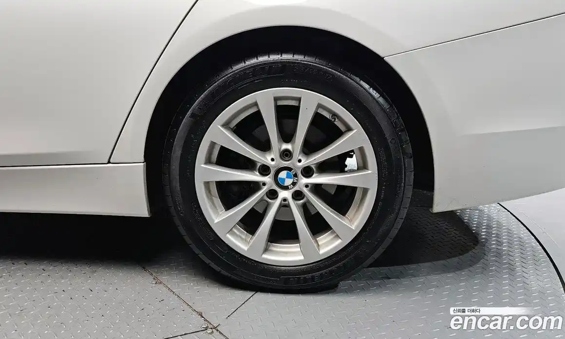 BMW 3-Series 2017 2.0 гидро в Москве № 1146599, фото 5