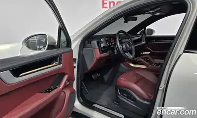 Porsche Cayenne 2025 3.0 гидро в Москве № 1147186, миниатюра 10
