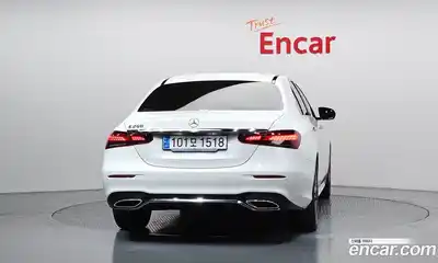 Mercedes-Benz E-Class 2023 2.0 гидро, миниатюра 4
