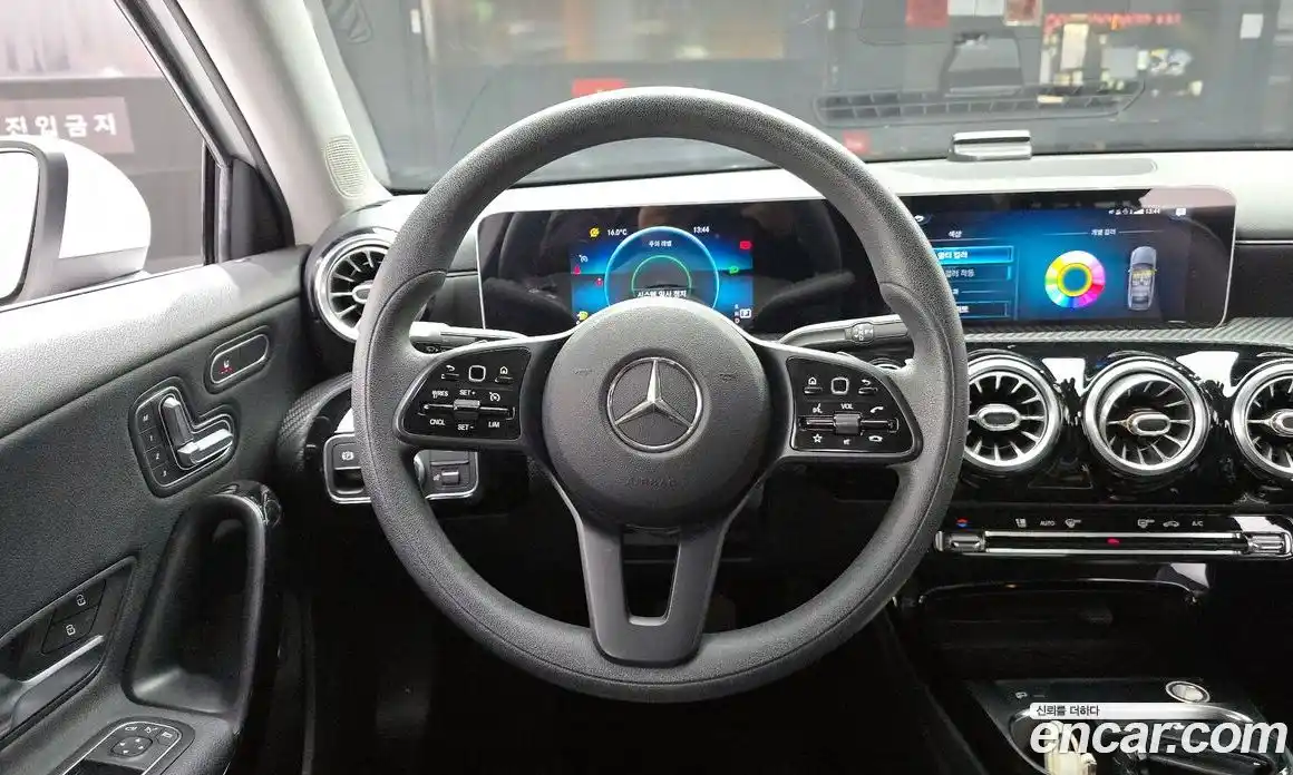 Mercedes-Benz A-Class 2020 2.0 гидро в Москве № 1147410, фото 13