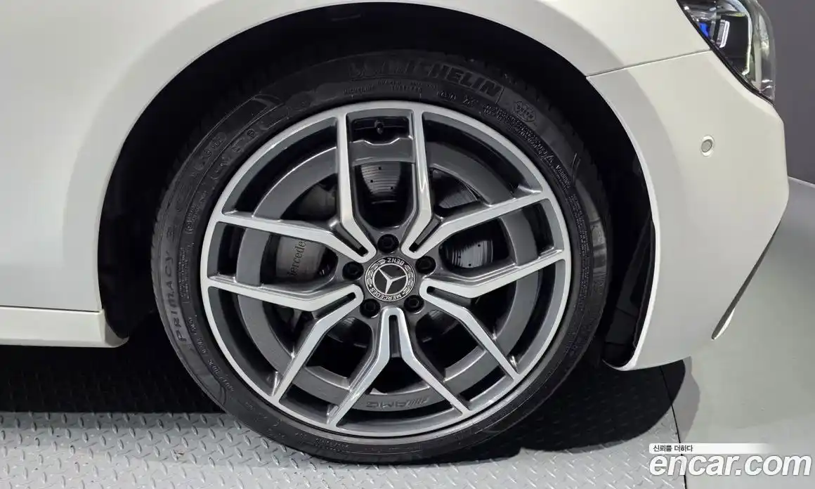 Mercedes-Benz E-Class 2021 1.9 гидро, фото 5