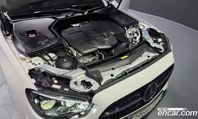 Mercedes-Benz E-Class 2021 1.9 гидро, миниатюра 6