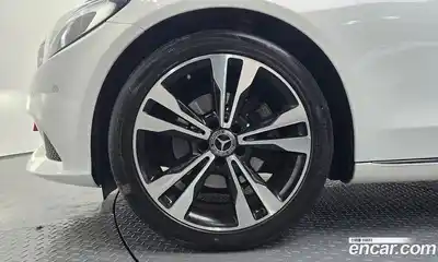 Mercedes-Benz C-Class 2017 2.0 гидро в Москве № 1147749, миниатюра 5