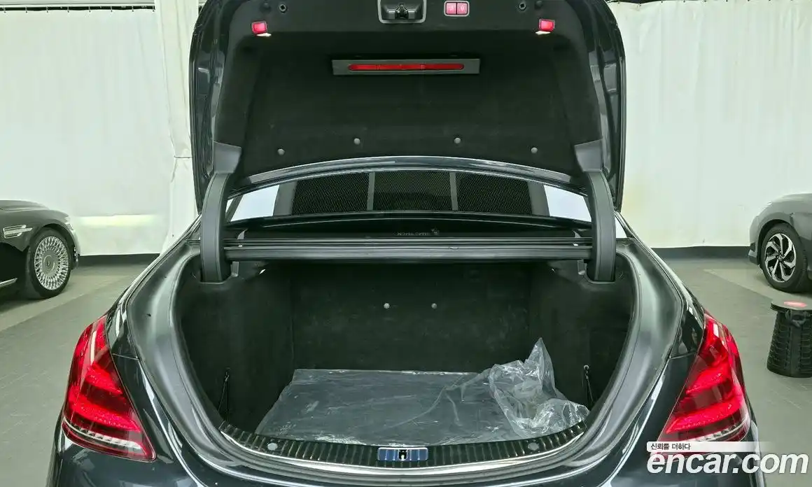 Mercedes-Benz S-Class 2017 4.0 Автомат в Москве № 1147813, фото 20