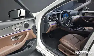 Mercedes-Benz E-Class 2018 2.0 Автомат в Москве № 1147916, миниатюра 11