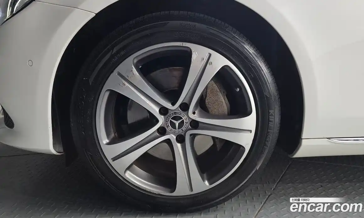 Mercedes-Benz E-Class 2018 2.0 Автомат в Москве № 1147916, фото 5