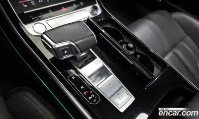 Audi A8 2019 3.0 гидро в Москве № 1148381, миниатюра 9