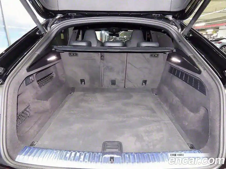 Audi Q8 2021 3.0 гидро в Москве № 1149012, фото 16