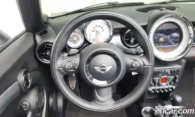 Mini Cooper Convertible 2012 1.6 гидро в Москве № 1149852, миниатюра 12