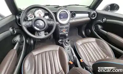 Mini Cooper Convertible 2012 1.6 гидро в Москве № 1149852, миниатюра 6