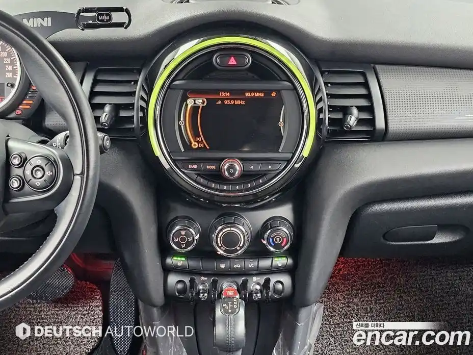 Mini Cooper 2016 1.5 гидро в Москве № 1150218, фото 14