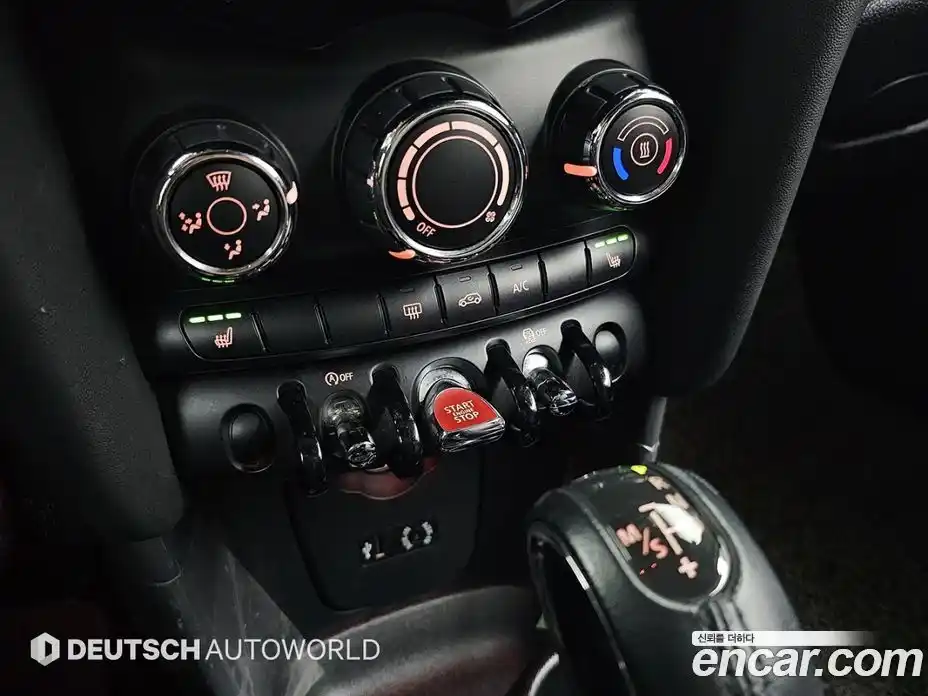 Mini Cooper 2016 1.5 гидро в Москве № 1150218, фото 17
