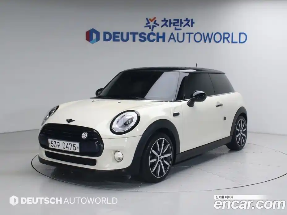 Mini Cooper 2016 1.5 гидро в Москве № 1150218, фото 3