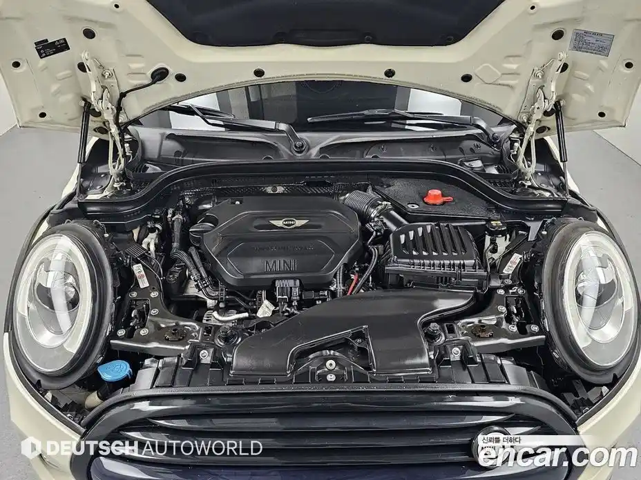 Mini Cooper 2016 1.5 гидро в Москве № 1150218, фото 6