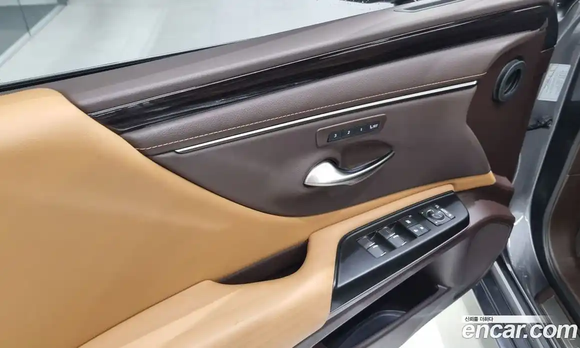 Lexus ES 2021 2.5 вариатор в Москве № 1150912, фото 12