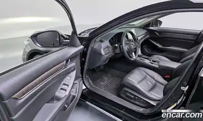 Honda Accord 2018 2.0 гидро в Москве № 1151876, миниатюра 11