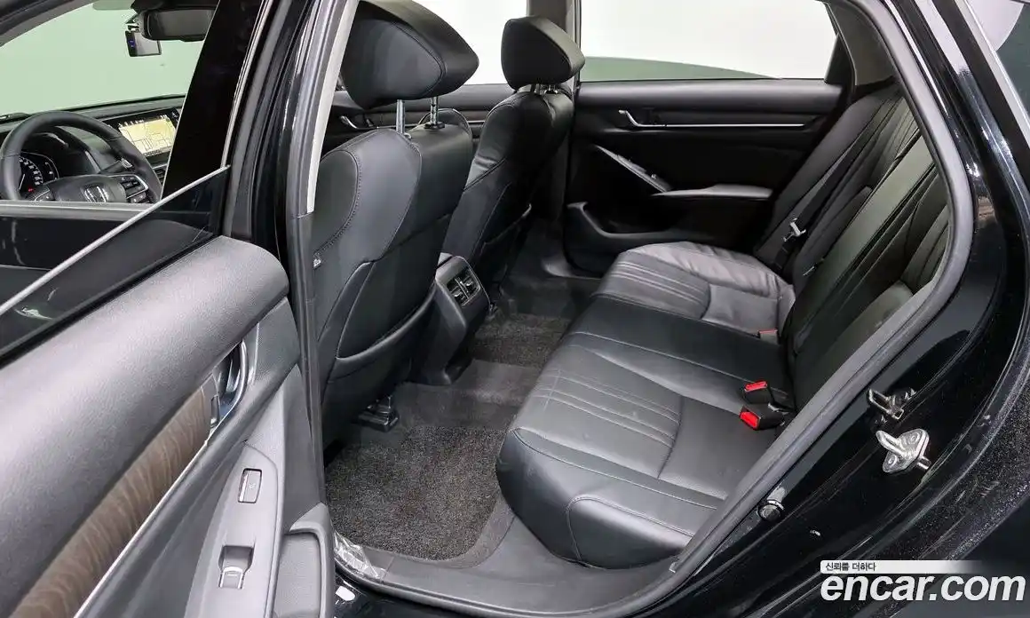 Honda Accord 2018 2.0 гидро в Москве № 1151876, фото 12