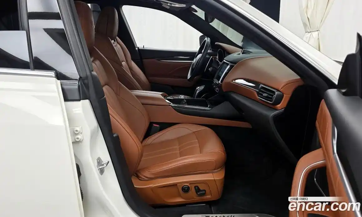 Maserati Levante 2019 3.0 гидро в Москве № 1152372, фото 11