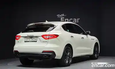 Maserati Levante 2019 3.0 гидро в Москве № 1152372, миниатюра 2