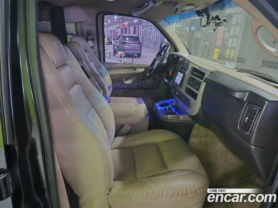 Chevrolet Express Van 2009 6.0 гидро в Москве, фото 16