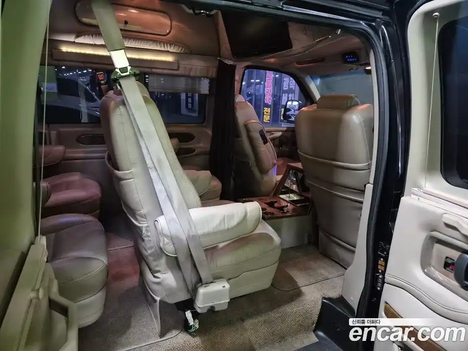 Chevrolet Express Van 2009 6.0 гидро в Москве, фото 17