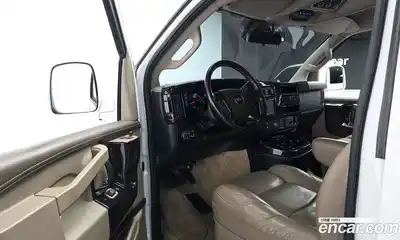 GMC Savana 2020 6.0 гидро в Москве № 1152990, миниатюра 11