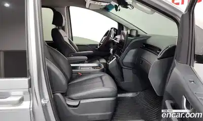 Hyundai Staria 2023 2.2 Автомат в Москве № 1154568, миниатюра 11