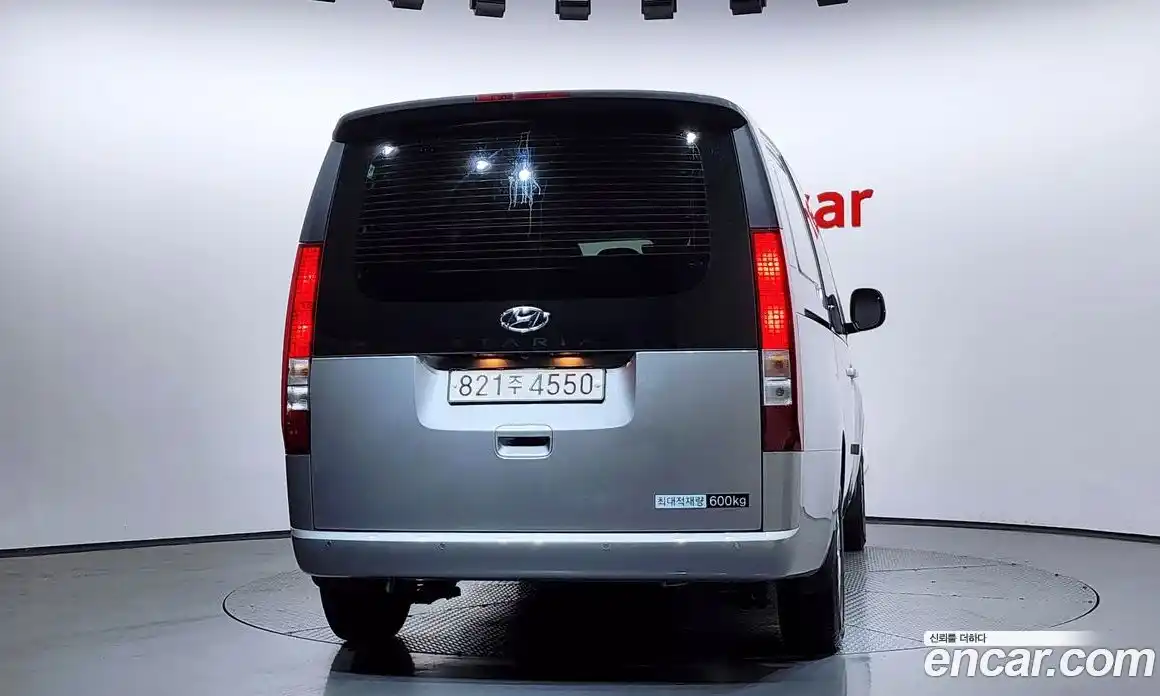 Hyundai Staria 2023 2.2 Автомат в Москве № 1154568, фото 4