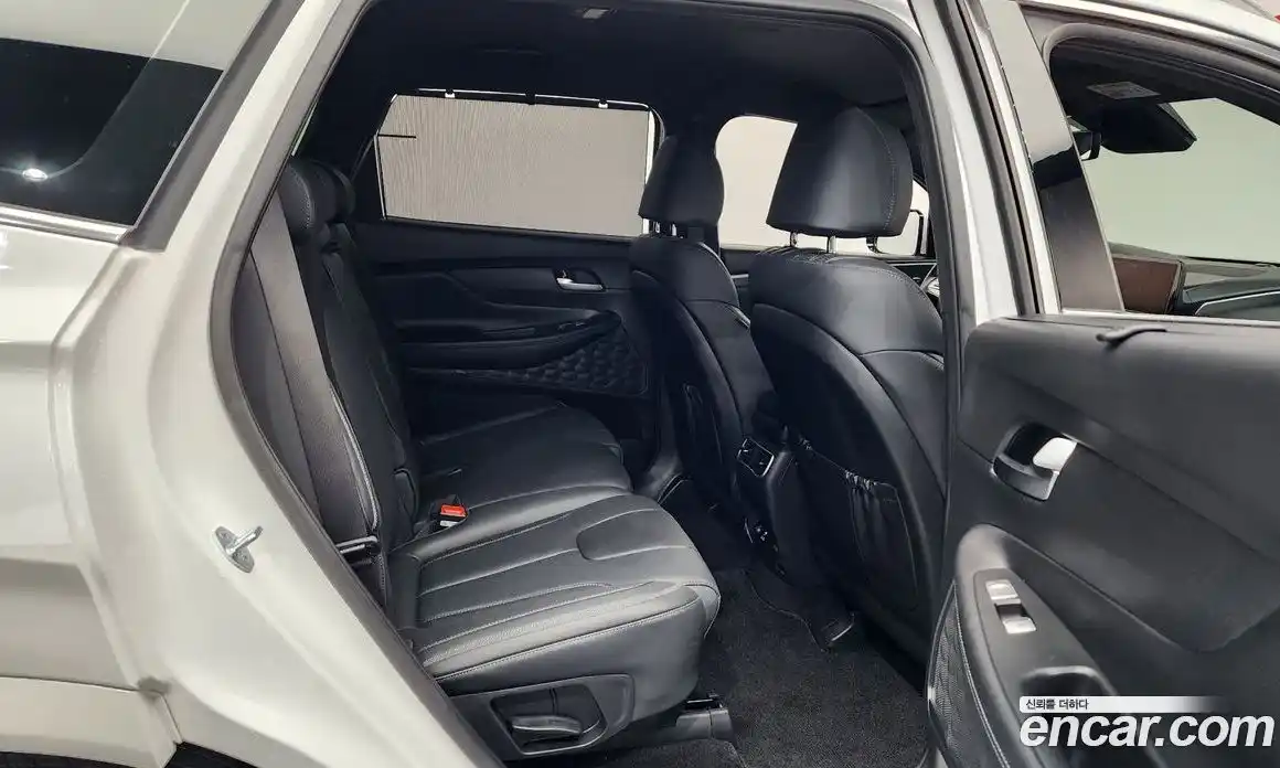 Hyundai Santa Fe 2023 1.6 гидро в Москве № 1154719, фото 12