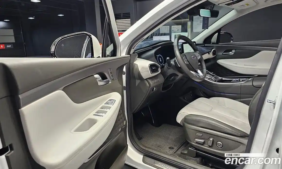 Hyundai Santa Fe 2023 1.6 Автомат в Москве № 1155041, фото 11