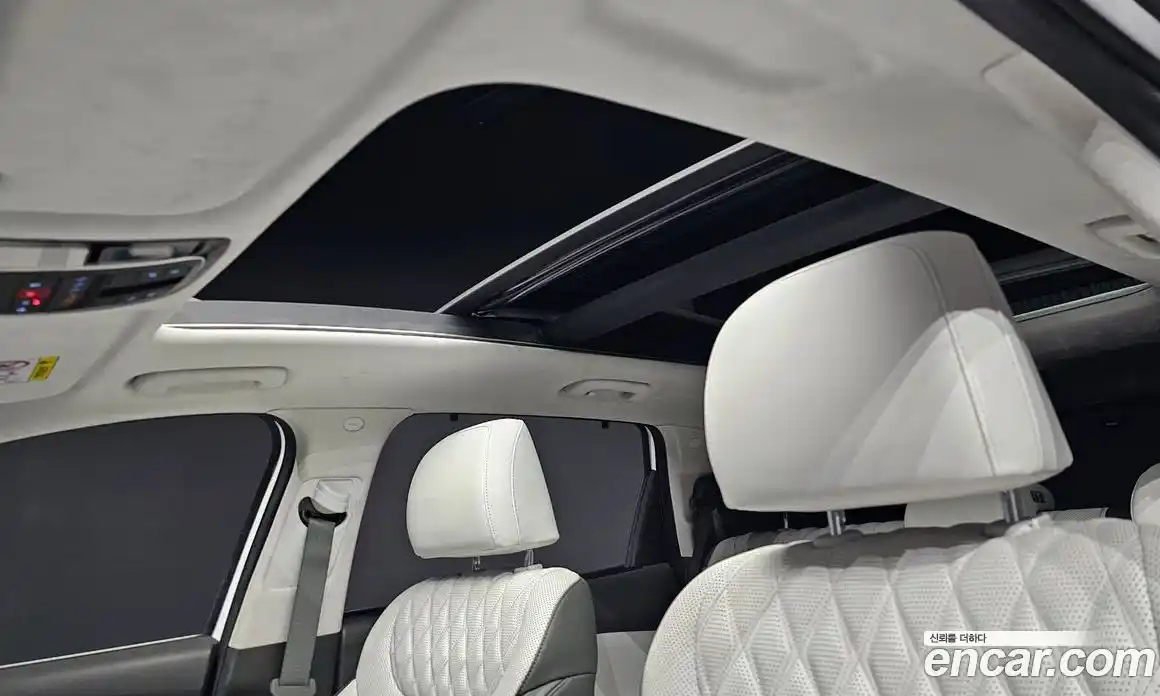 Hyundai Santa Fe 2023 1.6 Автомат в Москве № 1155041, фото 19