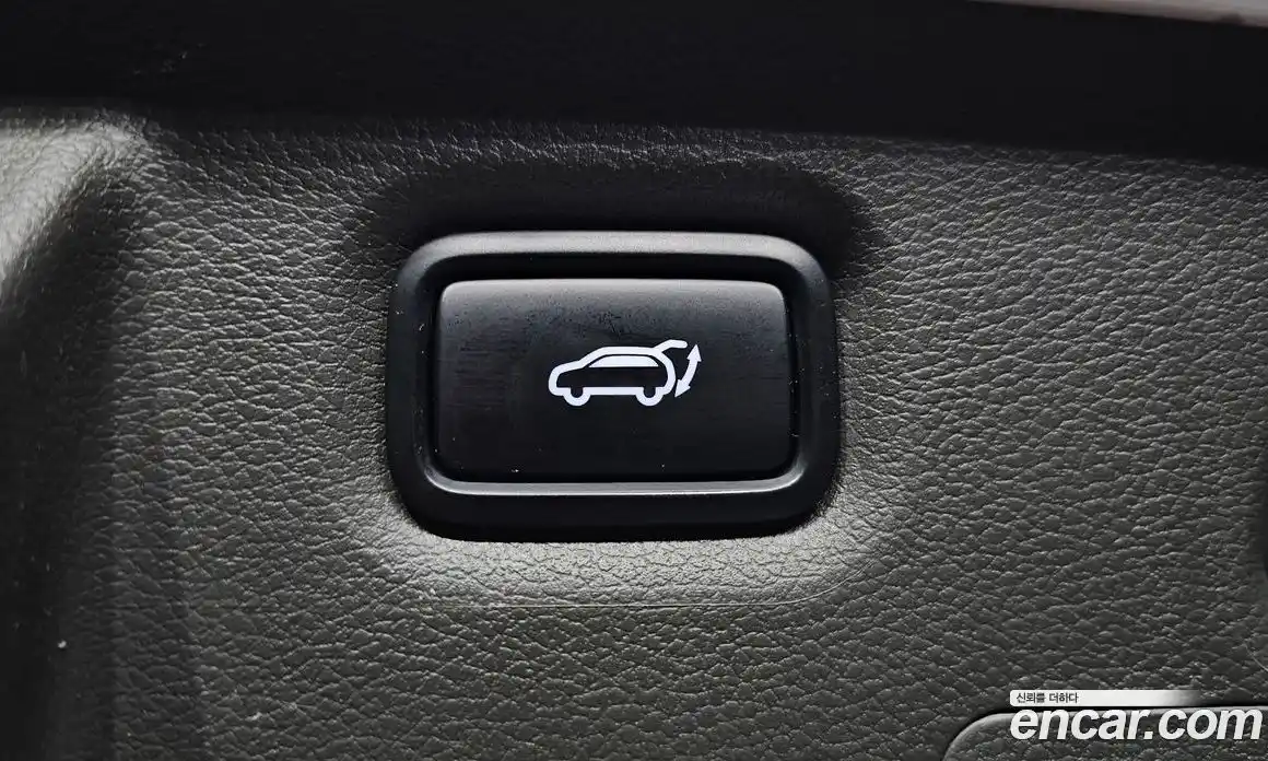 Hyundai Santa Fe 2023 1.6 Автомат в Москве № 1155041, фото 20