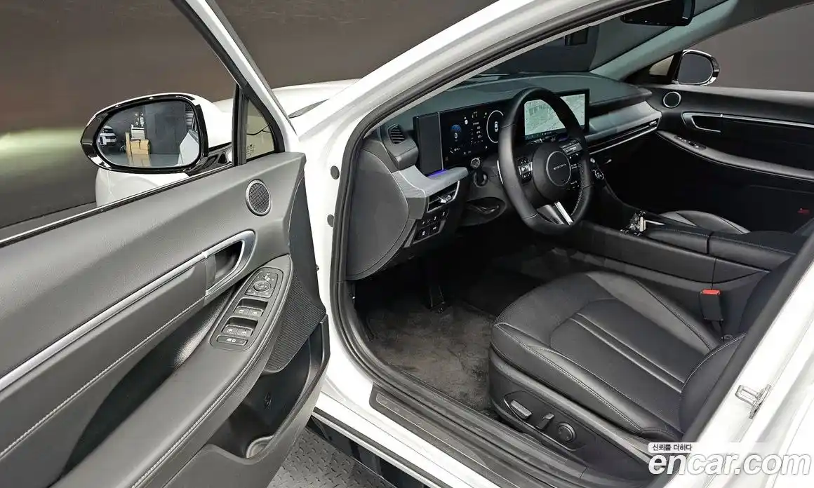Hyundai Sonata 2024 1.6 Автомат в Москве № 1155042, фото 10