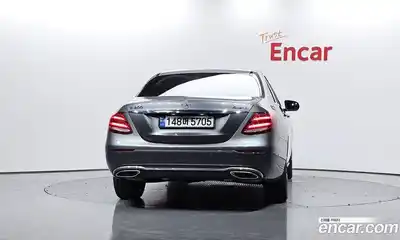 Mercedes-Benz E-Class 2018 2.0 гидро в Москве № 160364, миниатюра 4