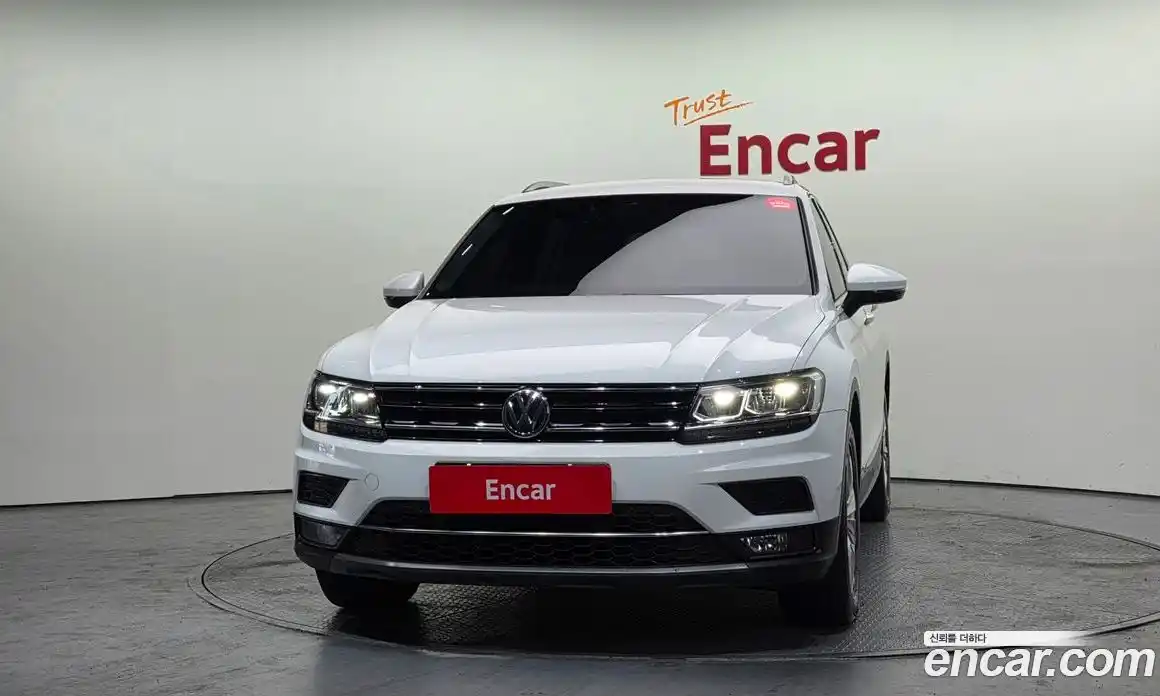 Volkswagen Tiguan 2020 2.0 гидро в Москве № 168986, фото 3
