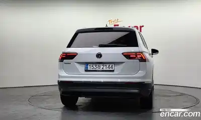 Volkswagen Tiguan 2020 2.0 гидро в Москве № 168986, миниатюра 4