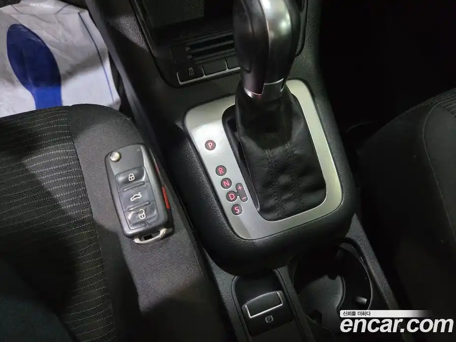 Volkswagen Tiguan 2015 2.0 гидро в Москве № 169250, фото 17