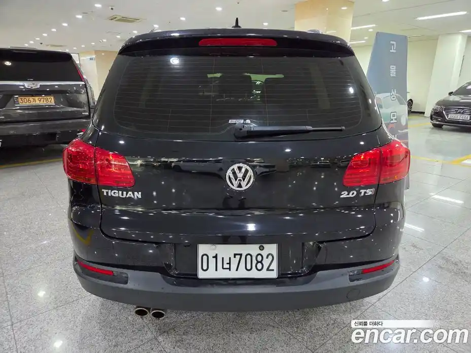 Volkswagen Tiguan 2015 2.0 гидро в Москве № 169250, фото 4